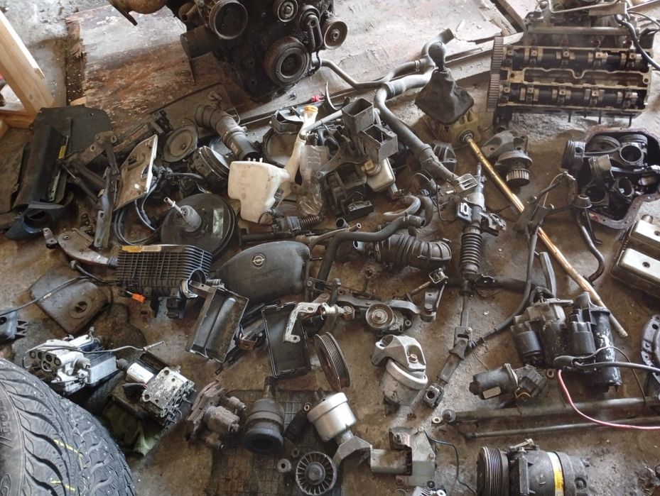 Opel Vectra1.8,2.0,2.2Диз В,Опель вектра В