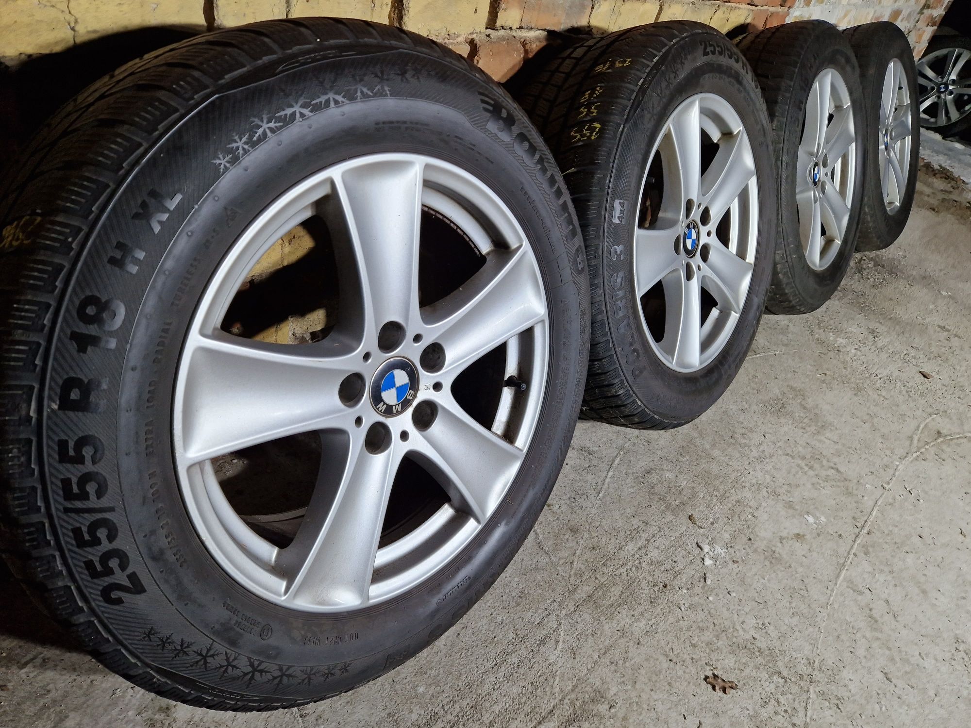 Koła BMW X5 E70 5x120 74,1mm Barum Polaris 3 4x4 255/55 R18 H XL Zima