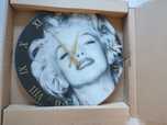 Zegar szklany Marylin Monroe