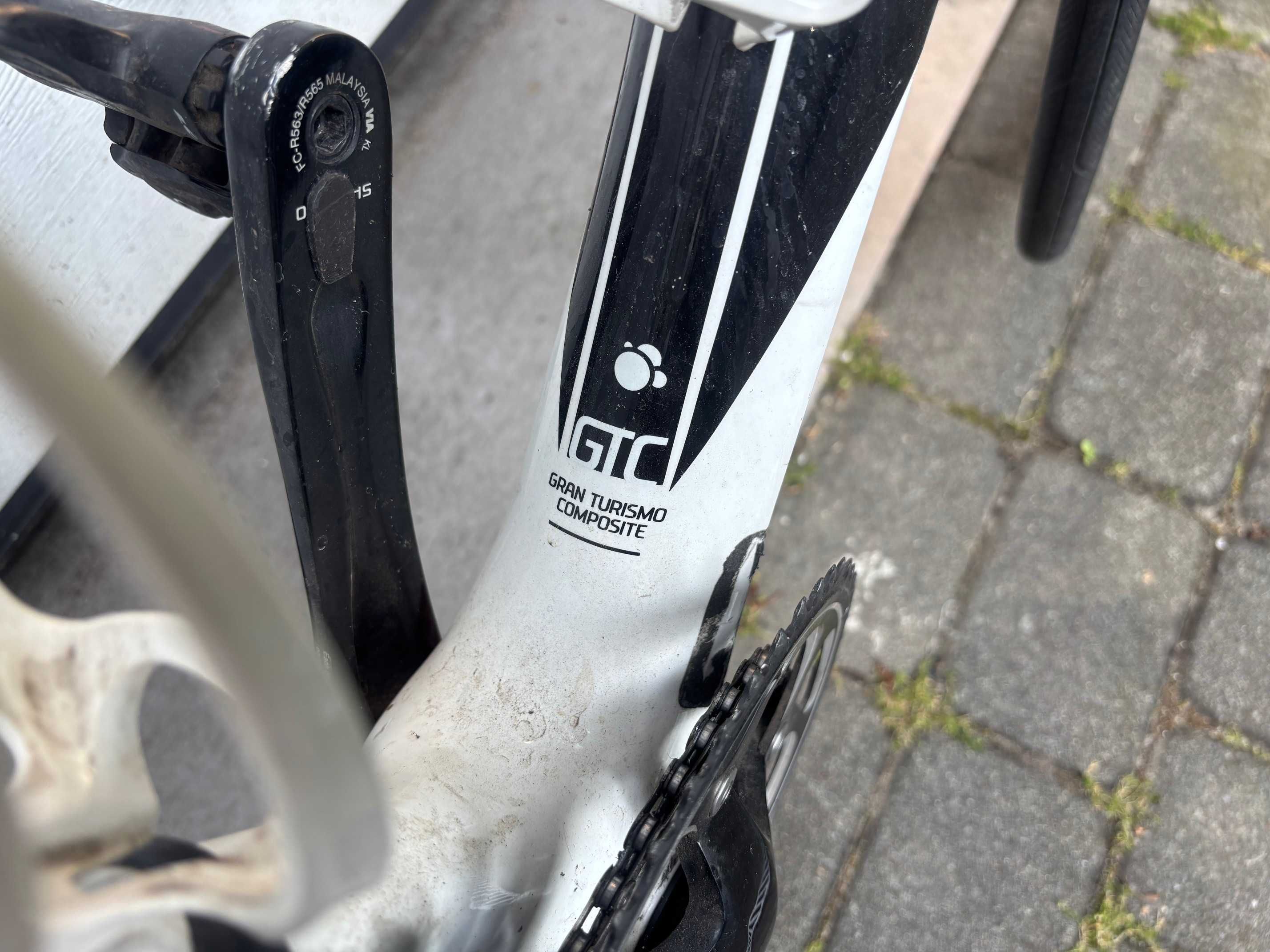 CUBE AGREE Karbon/Ultegra