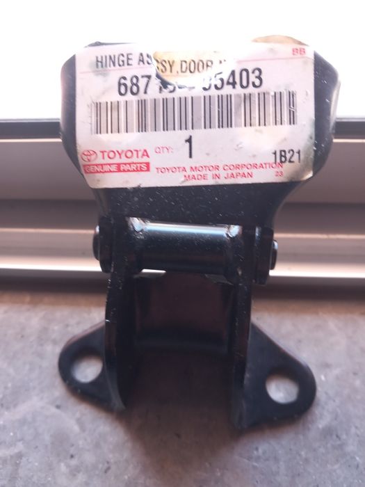 Dobradica porta Toyota Dina
