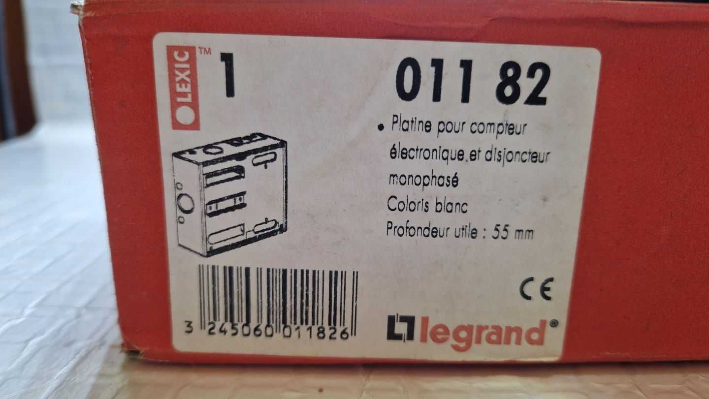 Legrand 011 82 płyta do montażu wyłącznika przyłączeniowego