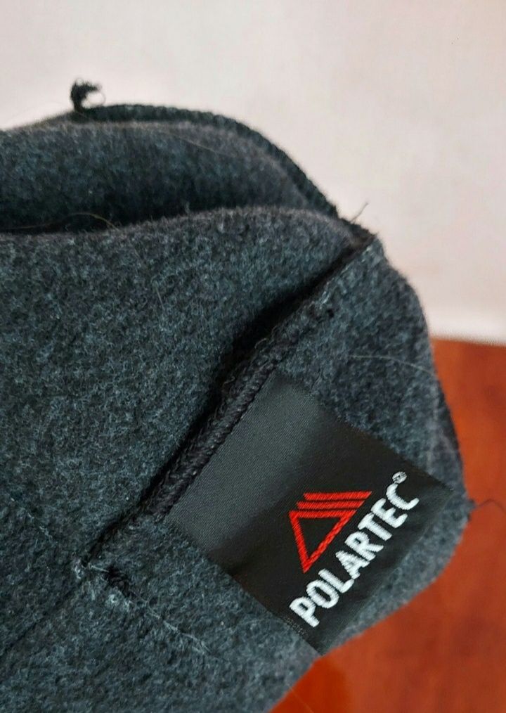 Шапка фірми polartex mammyt 

Шапка універсальна підійде на обєм голов