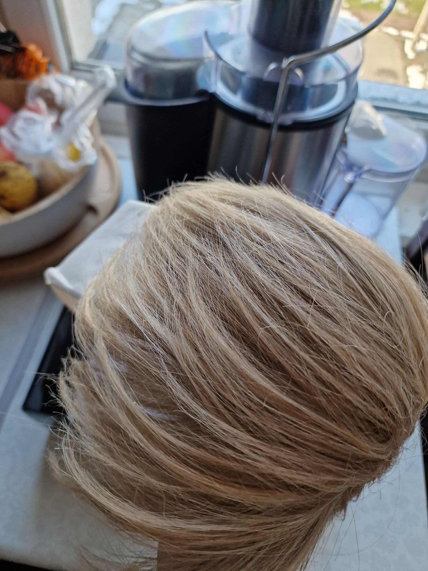 Peruka Ellen Wille w dotyku jak naturalne włosy