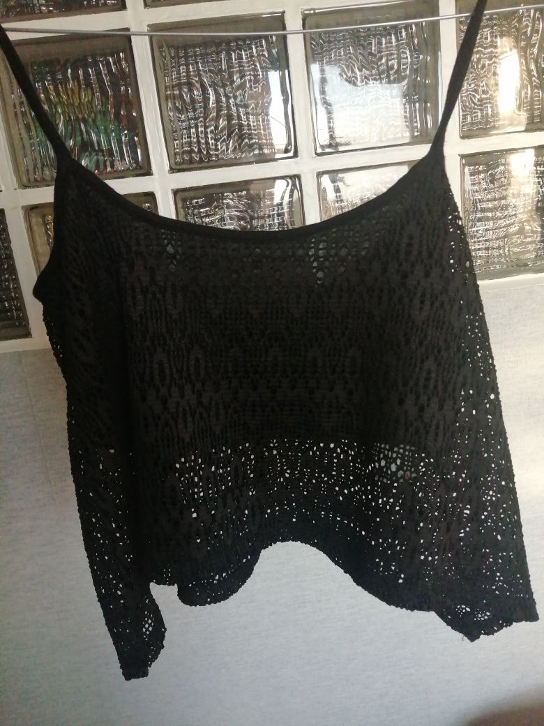 Crop Top Bershka czarny r. S koronka