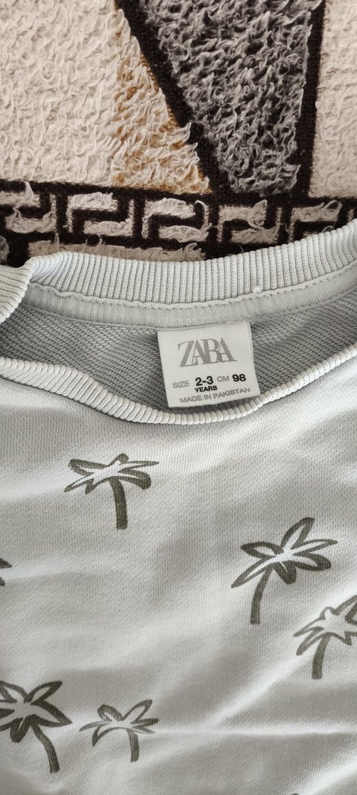 Продам костюм 98 розмір Zara