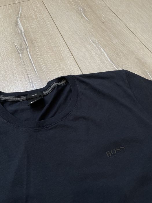 Чоловіча футболка hugo boss