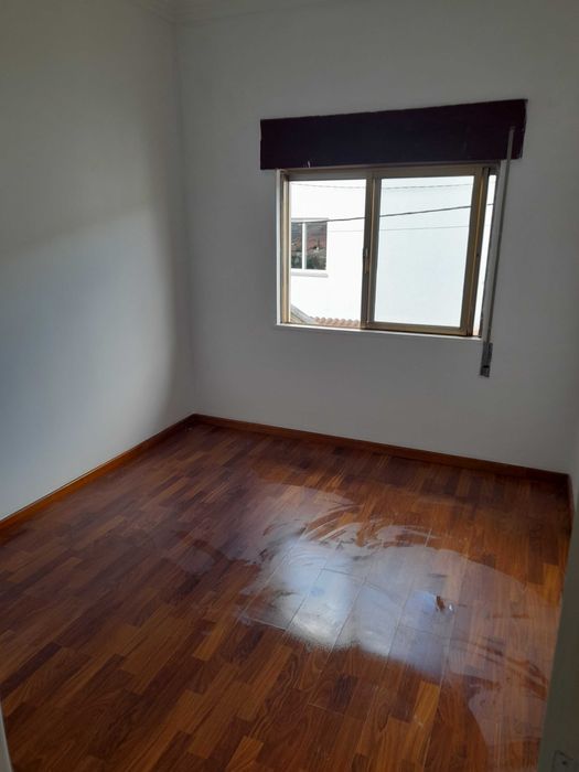 Casa 3 quartos grd salão com lareira despenssa cozinha toda equipada