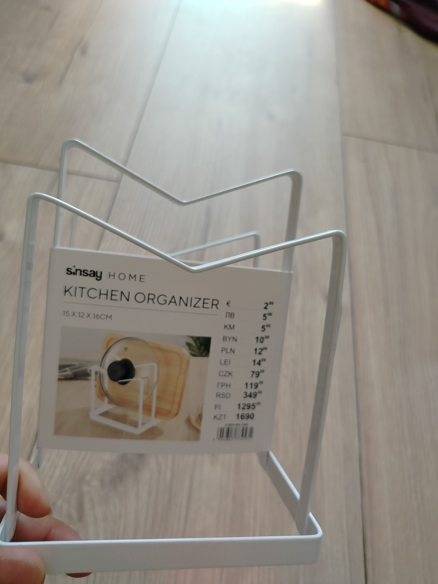 Organizer na pokrywki talerze deski