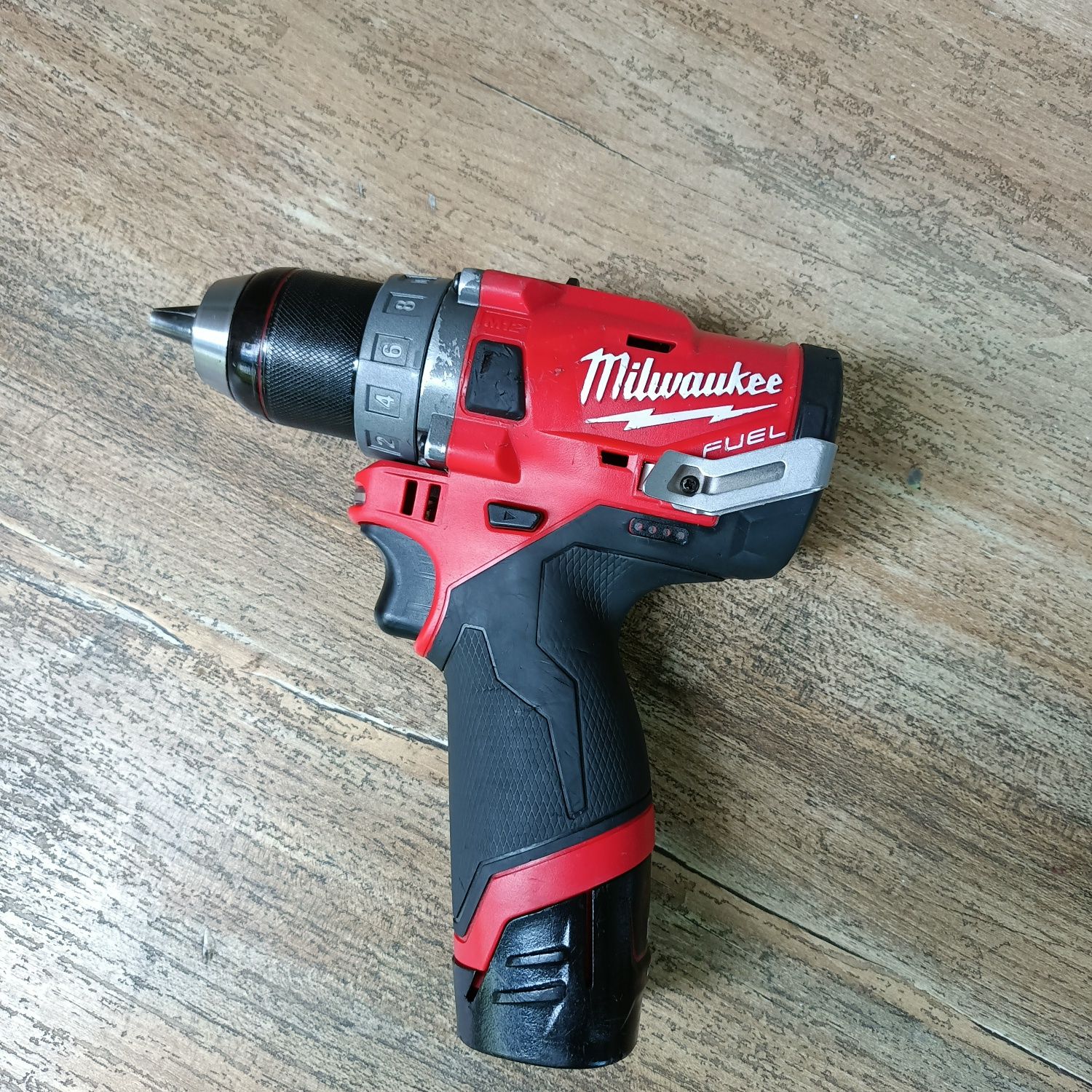 Milwaukee 12V Wkrętarka Bezszczotkowa M12 FDD+Bateria 2,0Ah