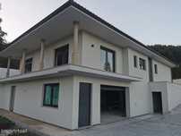 Moradia T3+1 de luxo em S. Torcato
