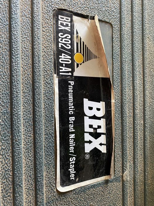 Agrafador pneumatico