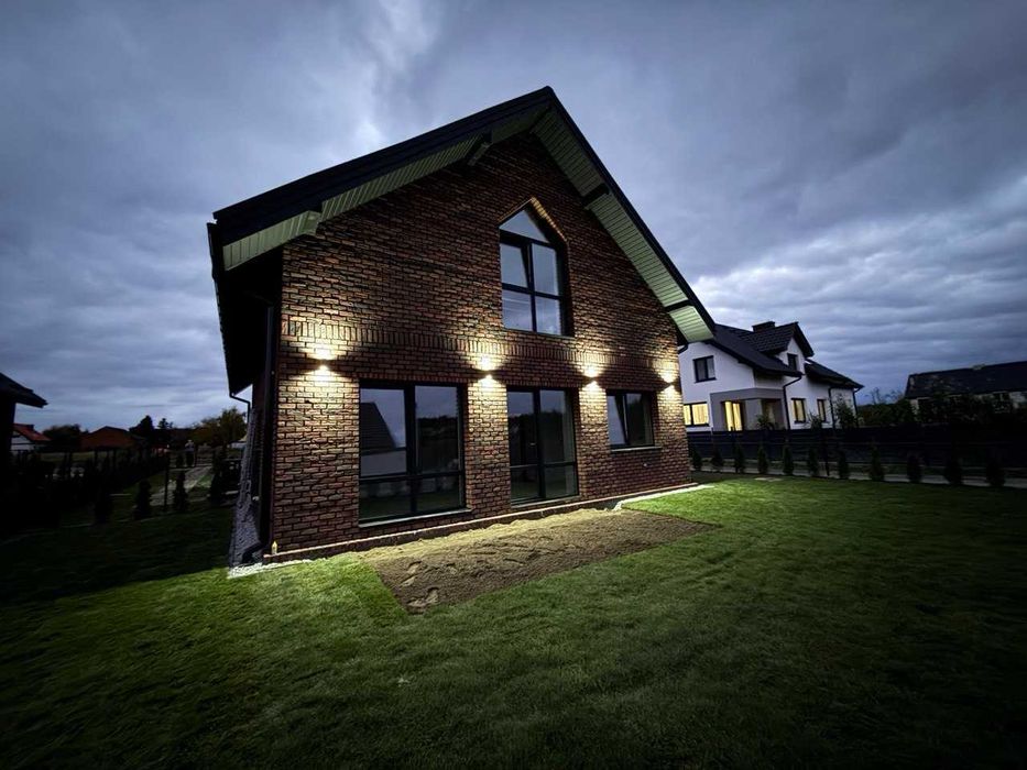 Bliźniak pod Wrocławiem w stylu Bawarskim