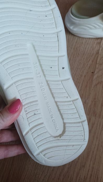 Chodaki pianowe crocksy 37