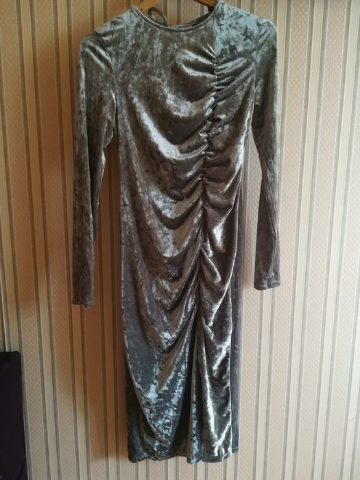 Сукня s-m. Нова.