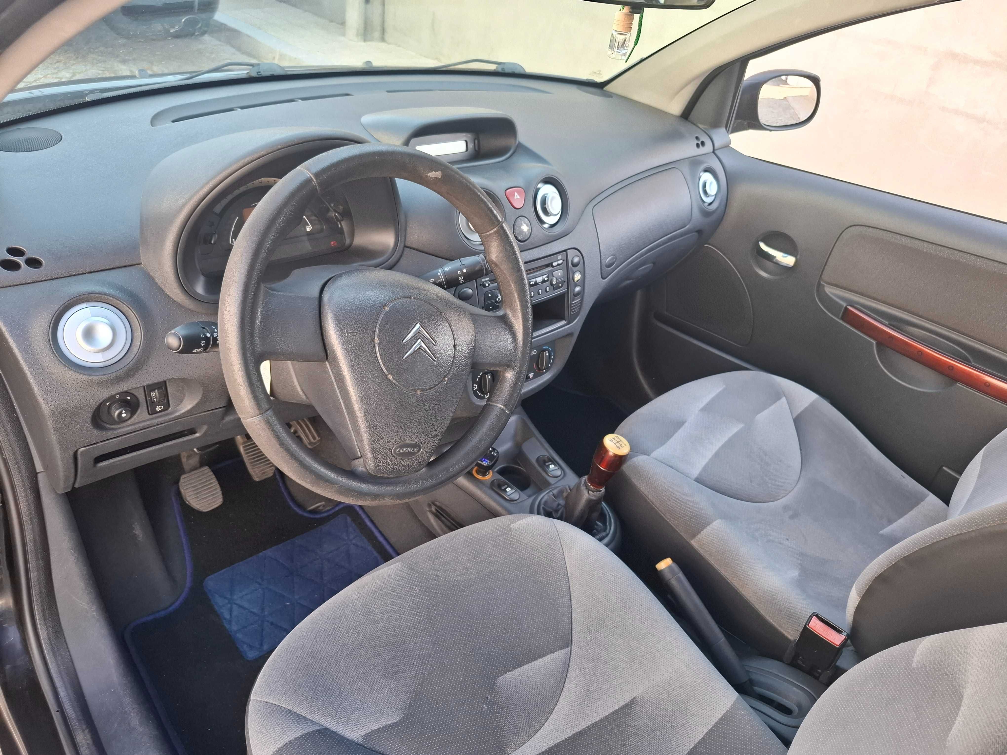 Citroên C 2 1.1 Gasolina Apenas 160 Mil Kms