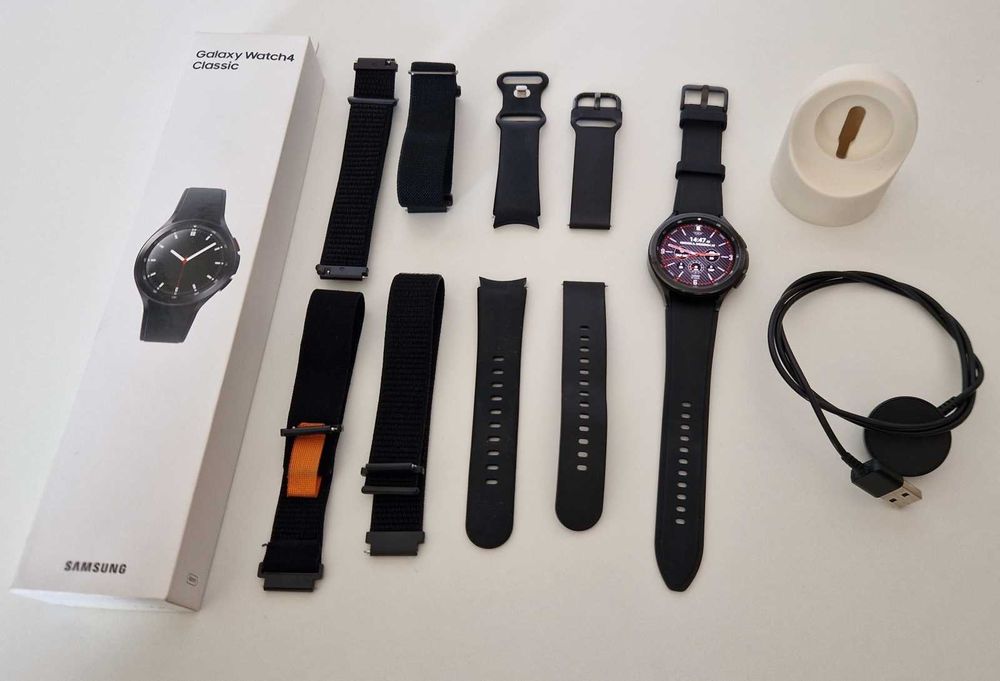 Smartwatch SAMSUNG Galaxy Watch 4 Classic 46mm czarny