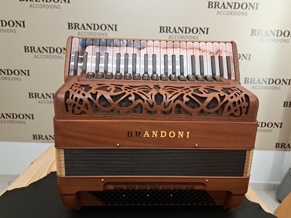 Akordeon BRANDONI 148W Liberty