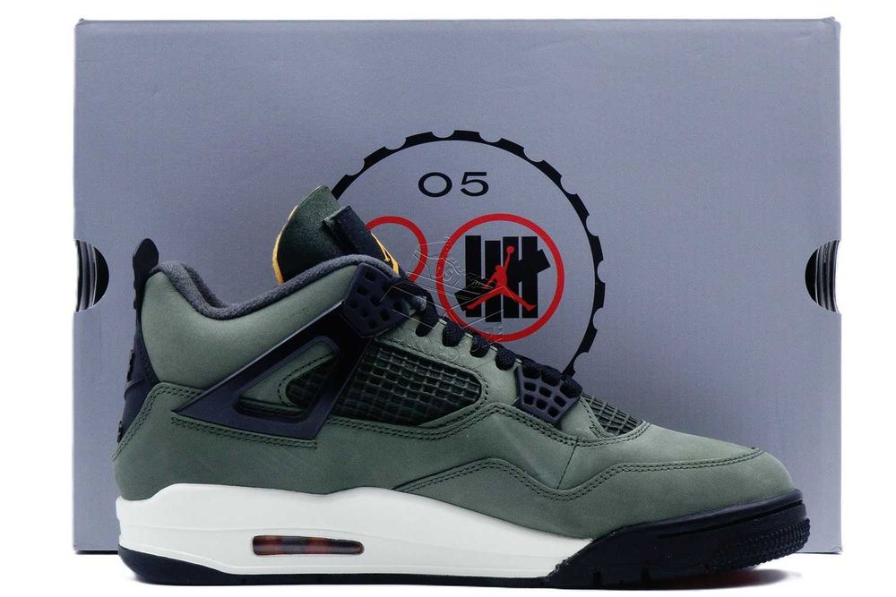 Nike AIR JORDAN 4 Undefeated / IB1519–200