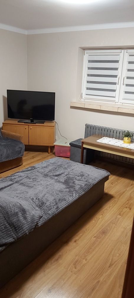 Noclegi, Podzamcze z widokiem na Zamek Ogrodzieniec