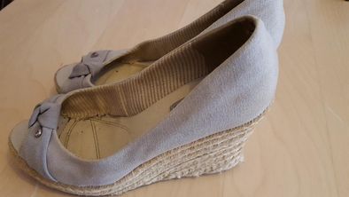 Espadryle C&C TOTAL TIP r. 38 szare piękne serduszko czerwone kokardka