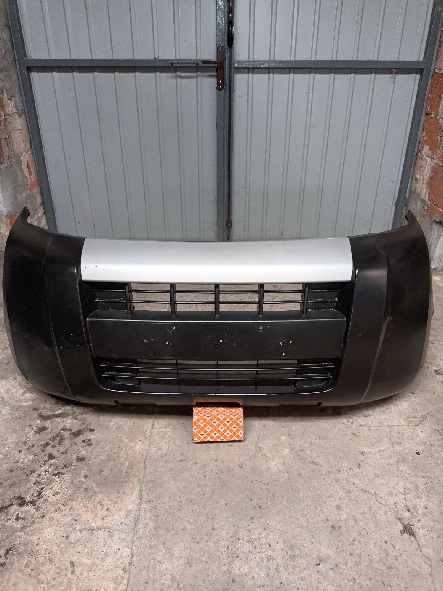 Zderzak Citroen Nemo