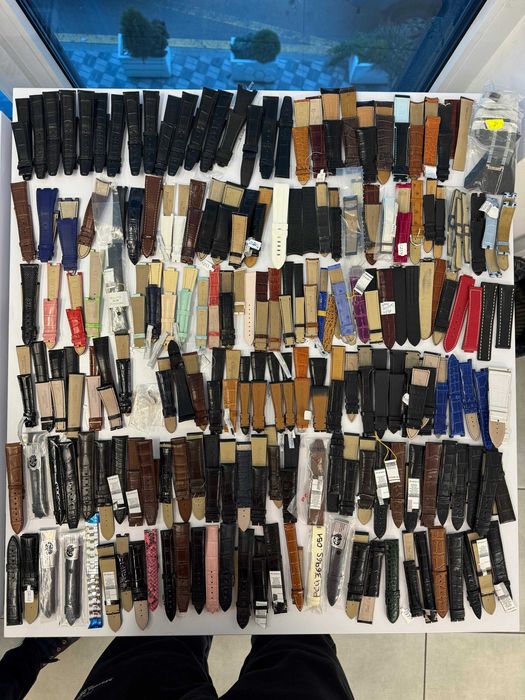 Новые, брендовые, кожаные ремешки для часов