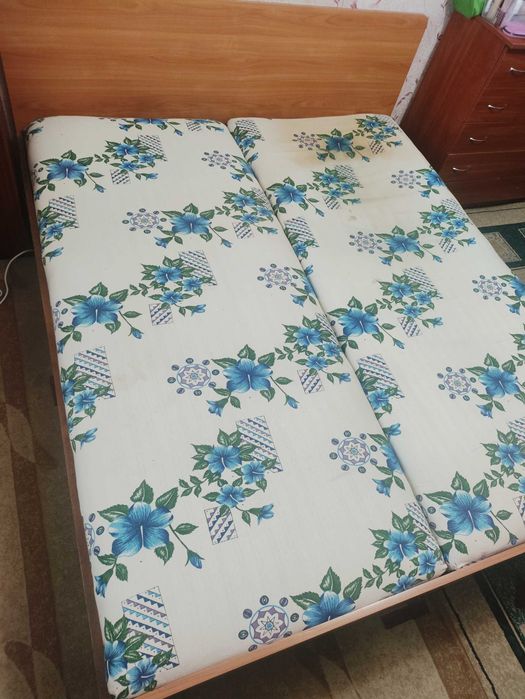 Кровать двуспальная б/у