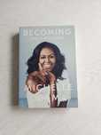 Sprzedam książkę " Becoming moja historia Michelle Obama"