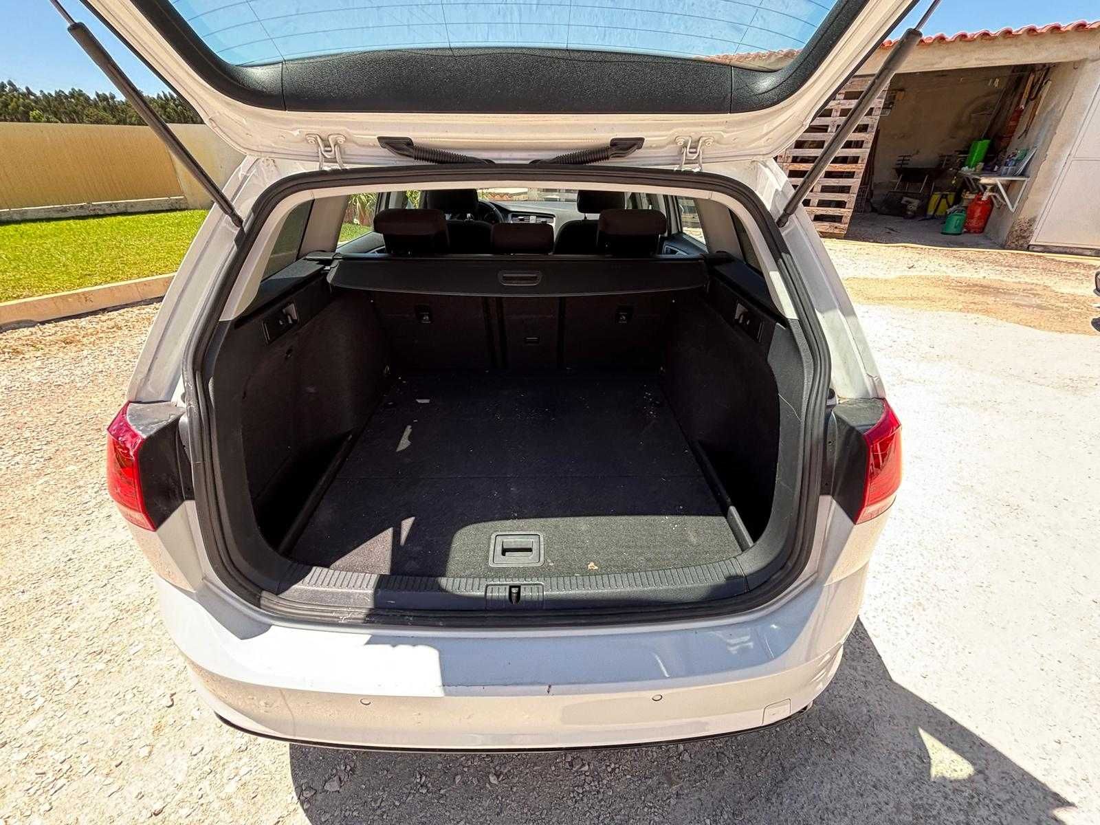 Volkswagen Golf VI 1.6 TDI BlueMotion R-Line