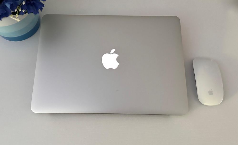 Apple Macbook Air 13”