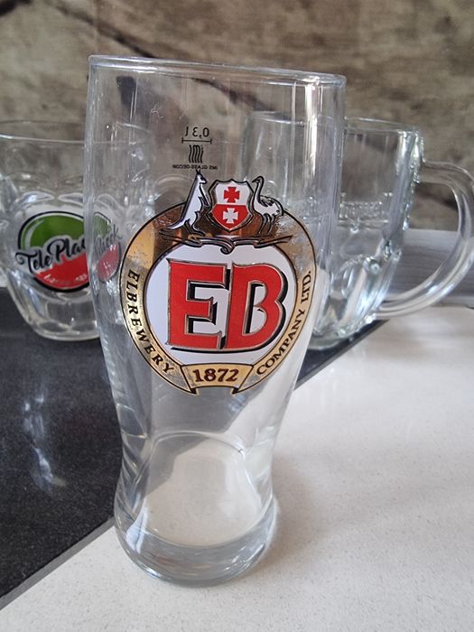 Kufle pokale szklanki do piwa Pilsner Urquell Eb Żywiec Tele Placek Br