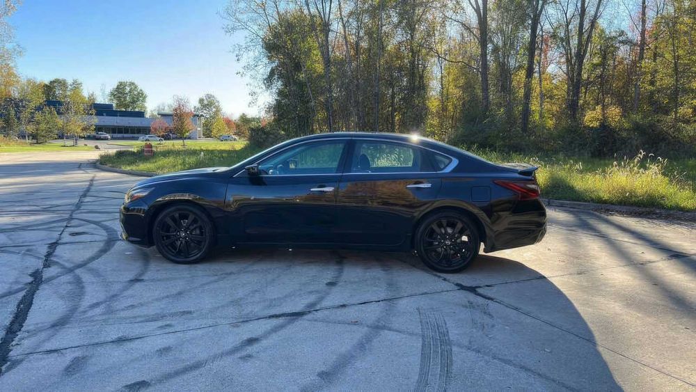 Nissan Altima      2017