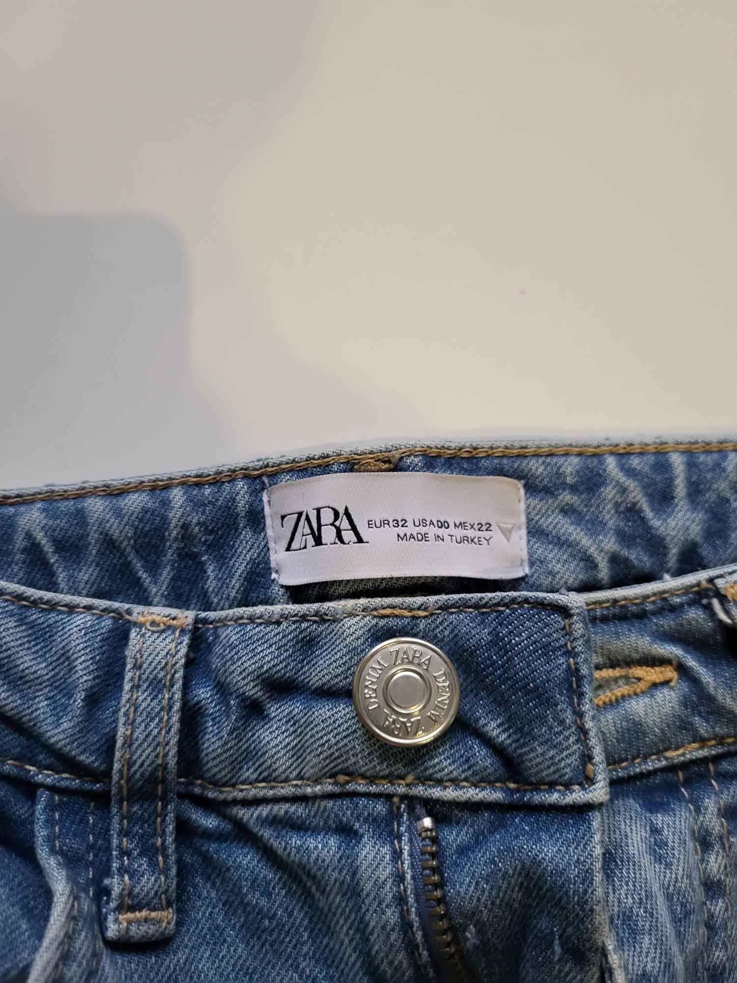 Spodnie, jeansy Zara 32