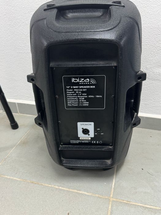 Caixa de Som Ibiza Sound com Suporte Tripé