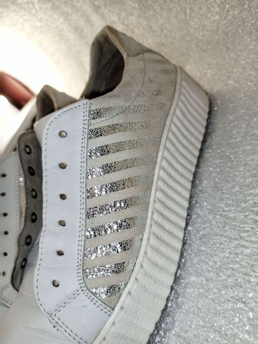 Продаю шкіряні кеди