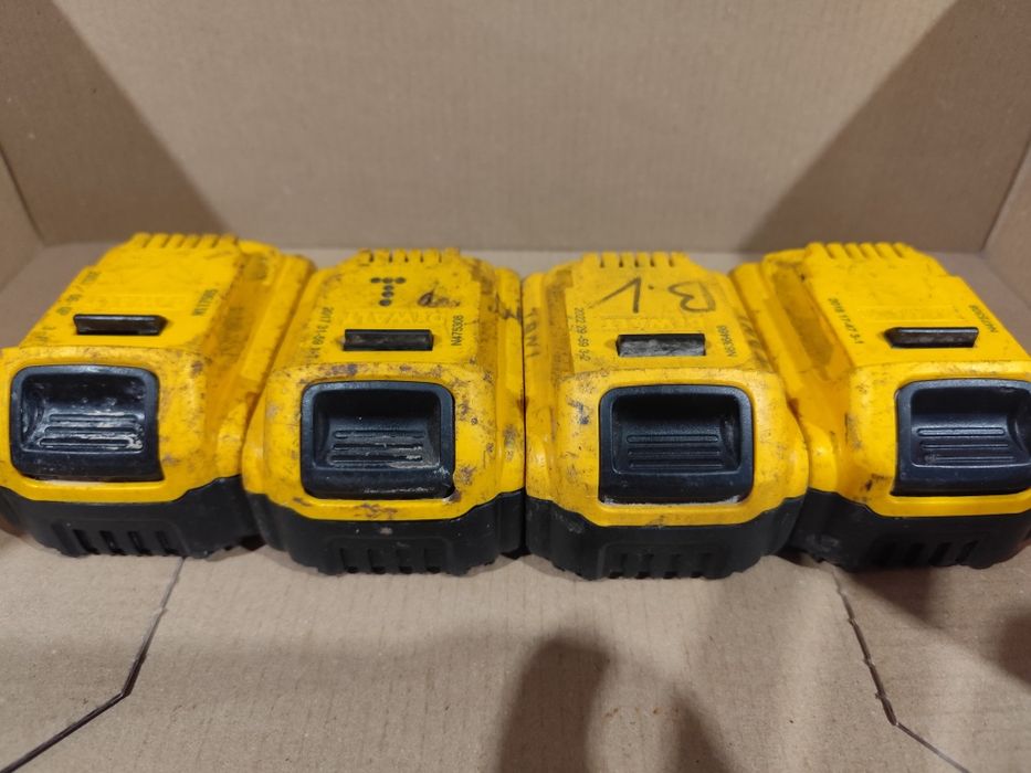 Akumulator bateria DeWALT 4Ah 5Ah 18V XR LI-ION DCB182 DCB184