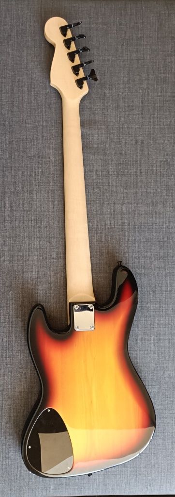 Baixo Esh Notorious 5 Strings Jazz Bass