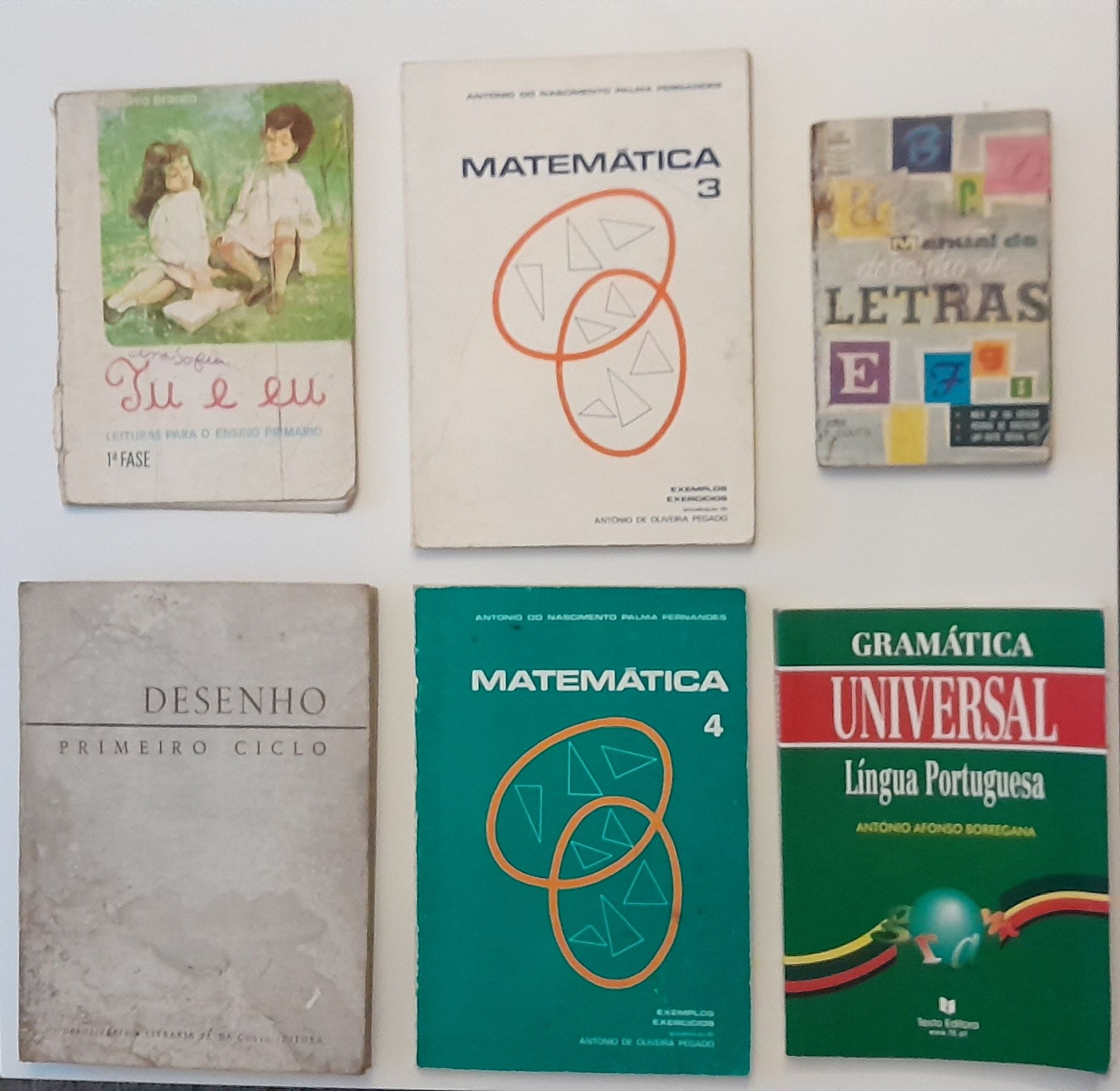 Livros escolares antigos