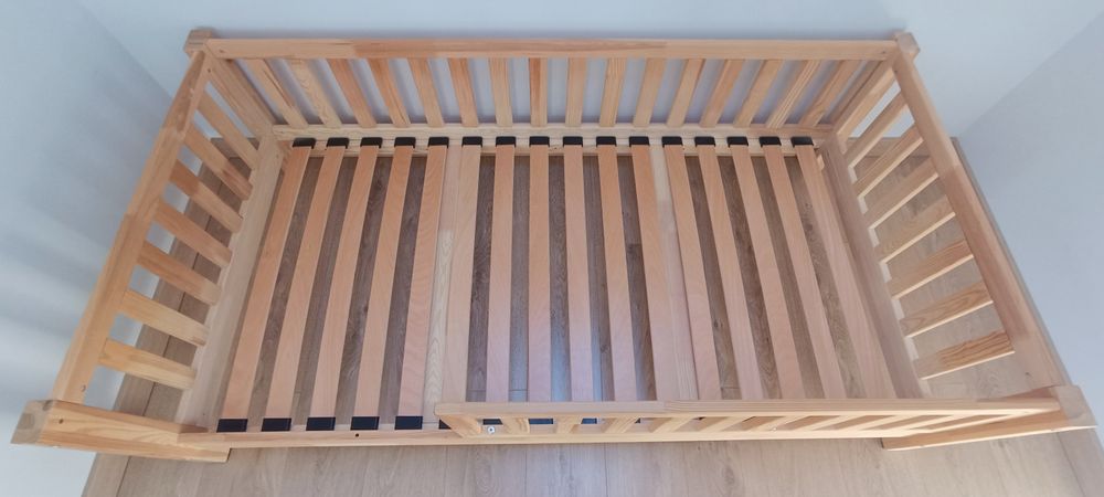 Łóżko dziecięce drewniane 160x80 plus materac