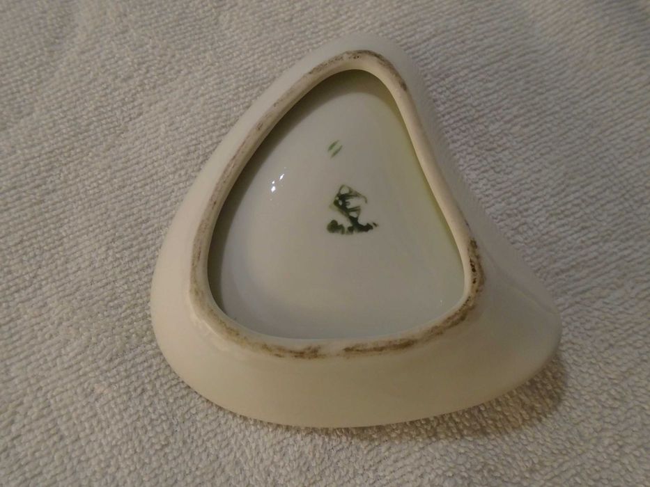 Aneleira porcelana da Candal - alusiva ao Mosteiro de V.N. Famalicão