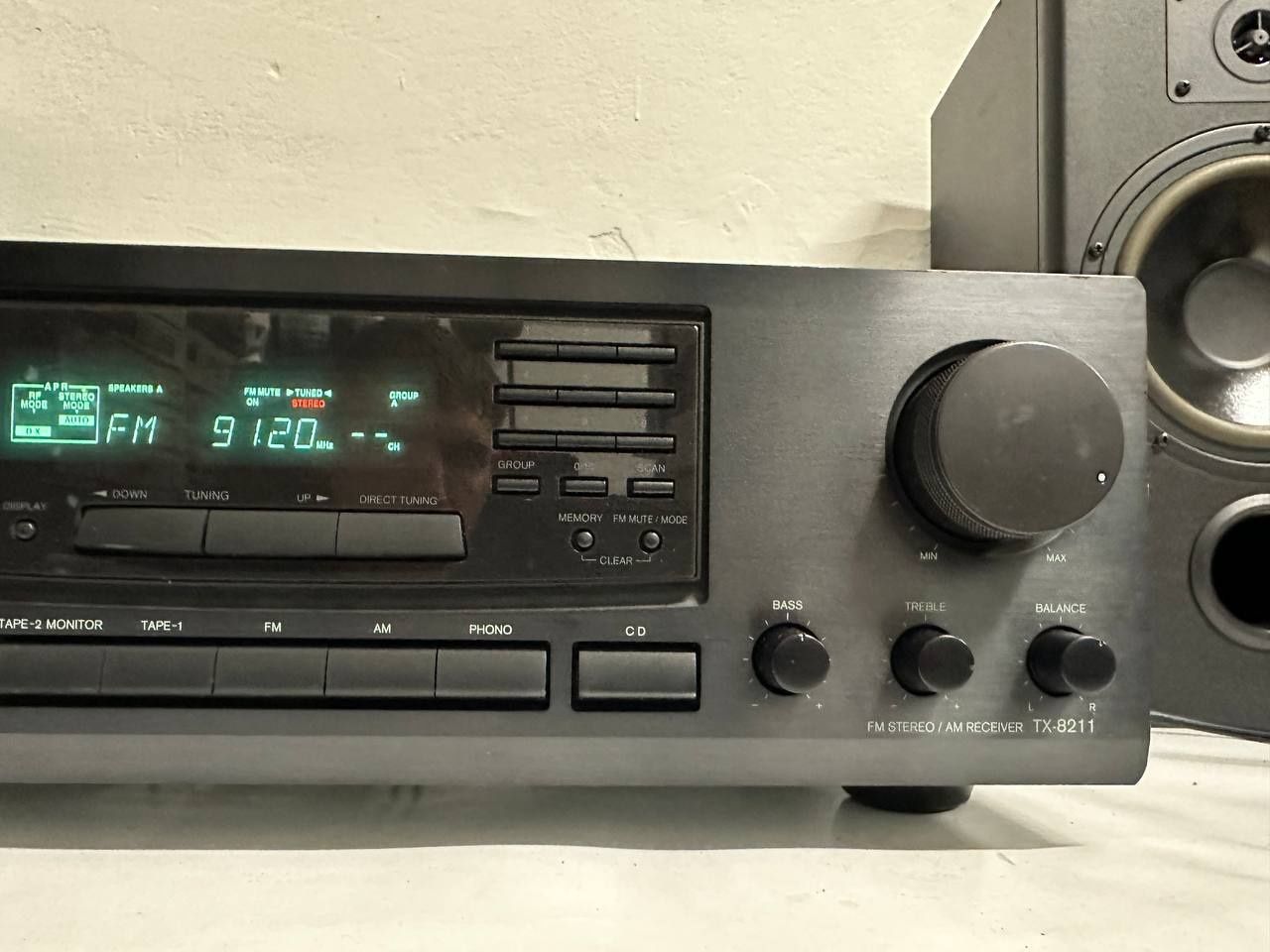 Amplituner stereo Onkyo TX-8211, 2*90 Watt.