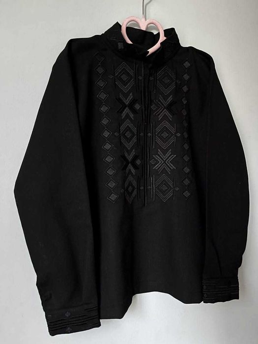 Вишиванка дитяча для хлопчика чорна по чорному льон стильна сорочка