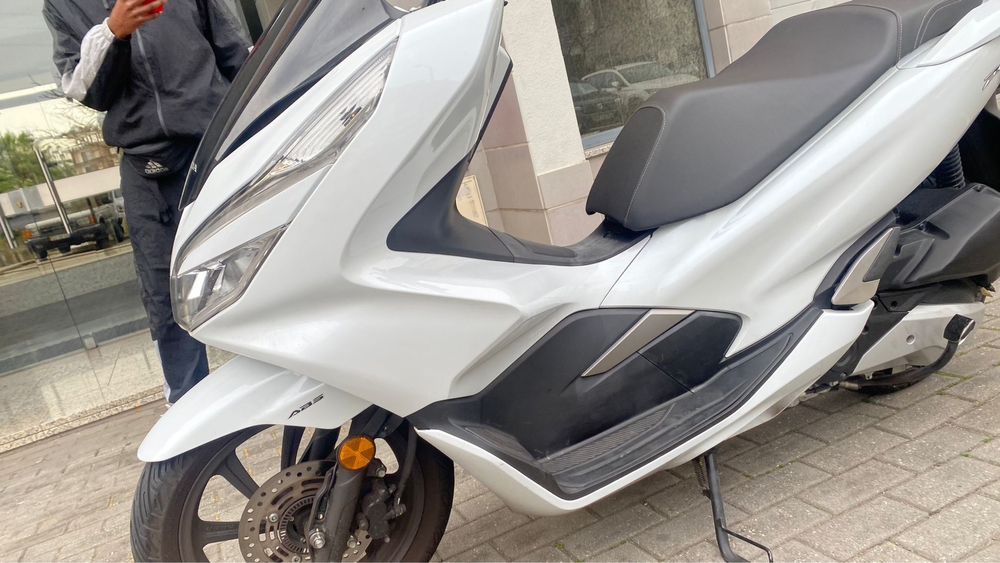 Honda PCX 125 em ótimo estado