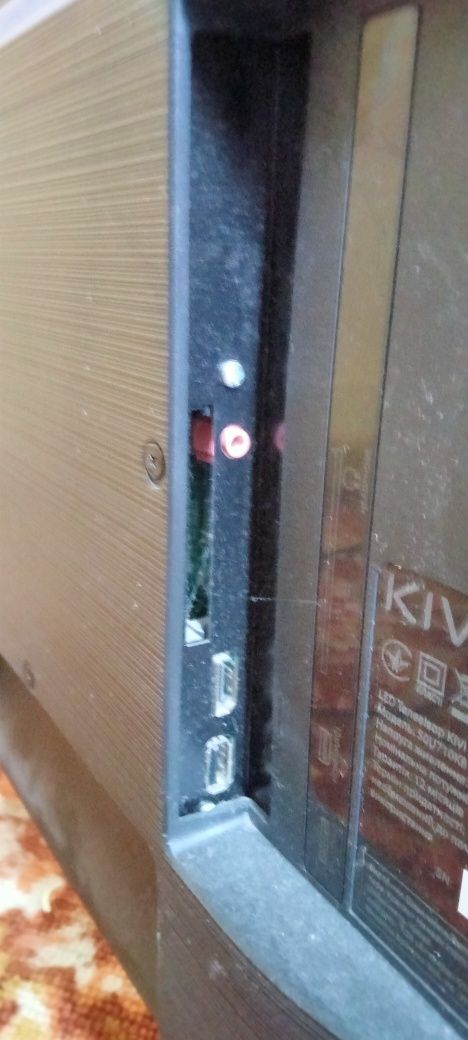 Телевізор KIVI  на запчастини