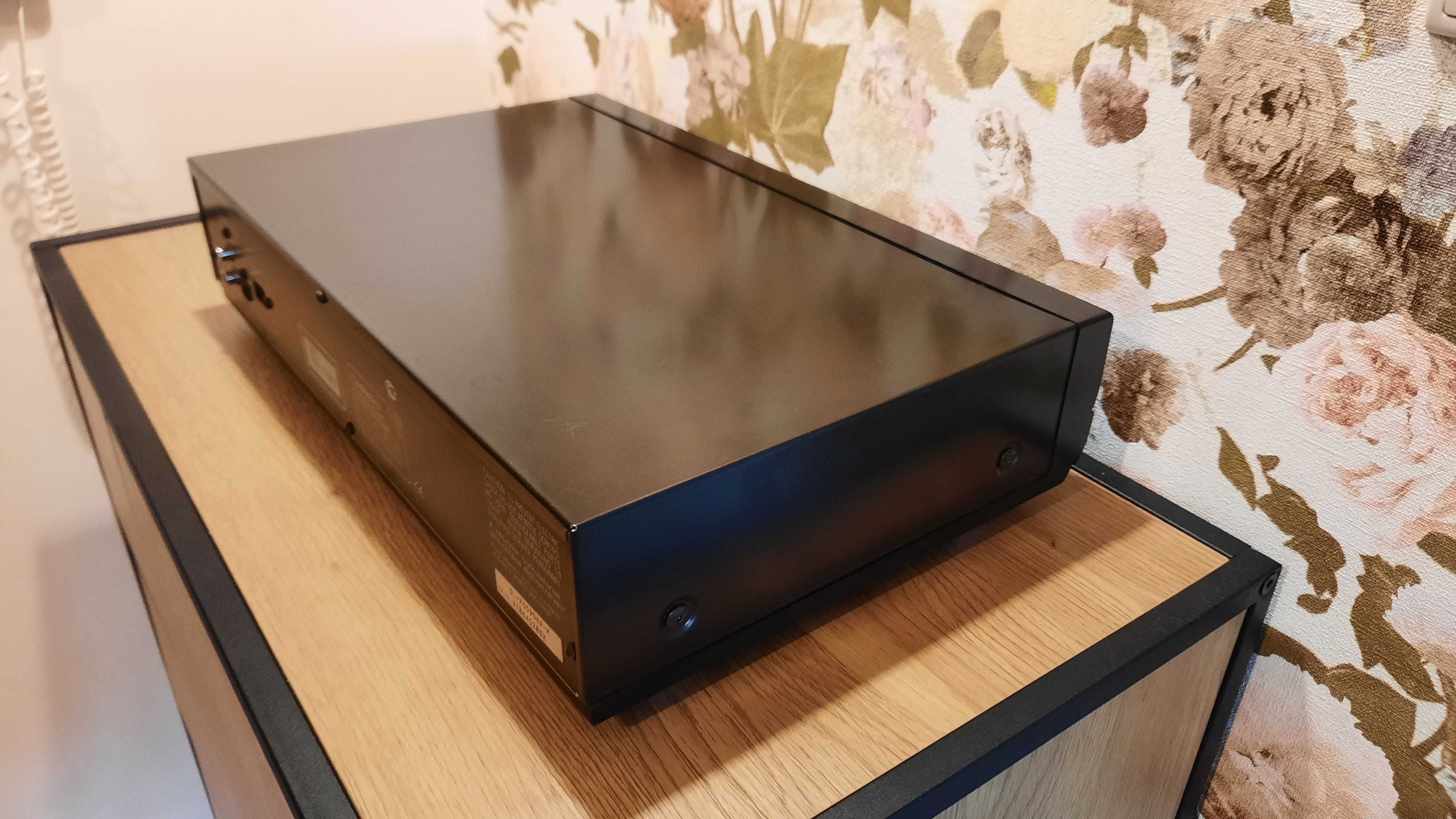 Odtwarzacz CD Technics SL-PG590