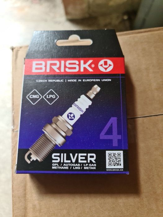 Свечи зажигания Denso, NGK,Brisk