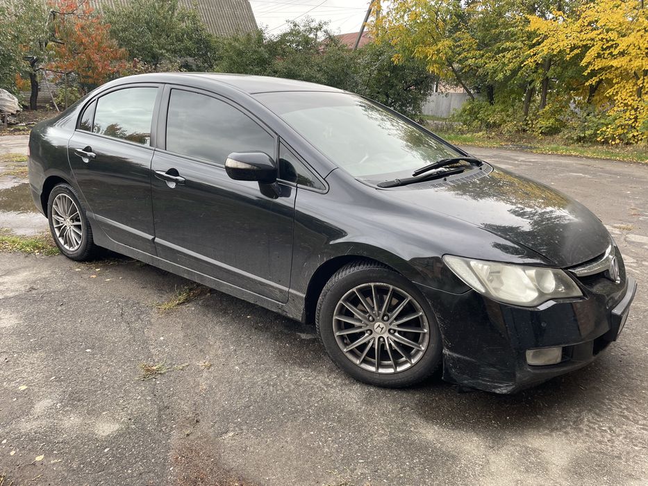 HONDA CIVIC  1,8 бензин автомат