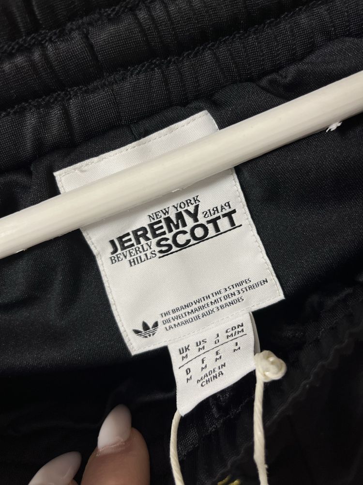 Костюм Adidas Jeremy Scott Dollar Wings