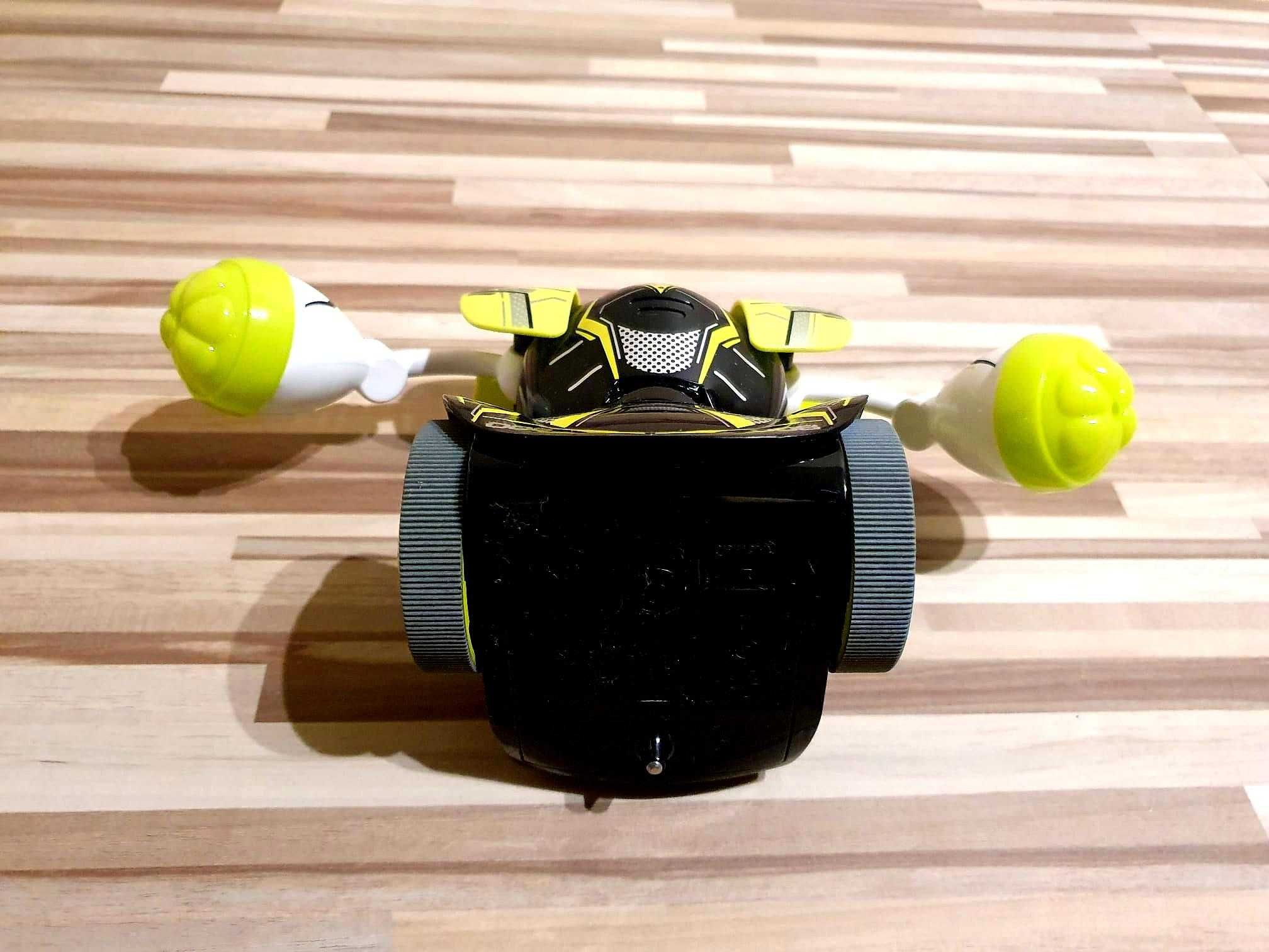 Silverlit Robo Kombat – Zdalnie sterowany robot bokser + pilot